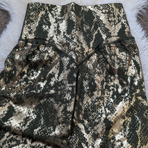 Buffbunny Rebel Legging V2 Olive Gold Viper - Picture 7 of 8